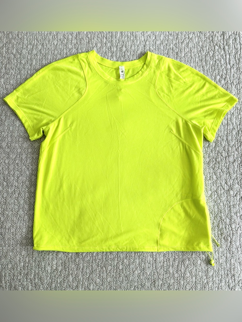 Lululemon Lightweight Cinch Hem Hiking Tee Neon Highlight Yellow Women Size 8 - Picture 10 of 13